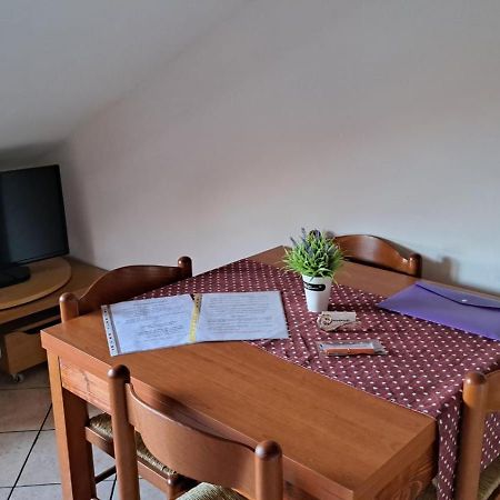 Casa Paola - Stazione 400 Mt - Free Wifi Apartment Arcore Luaran gambar