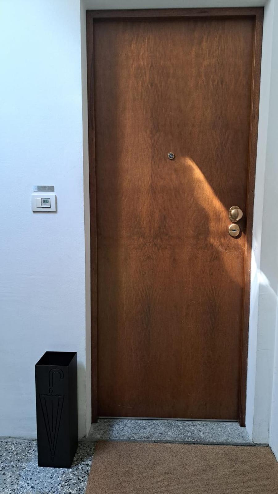 Casa Paola - Stazione 400 Mt - Free Wifi Apartment Arcore Luaran gambar