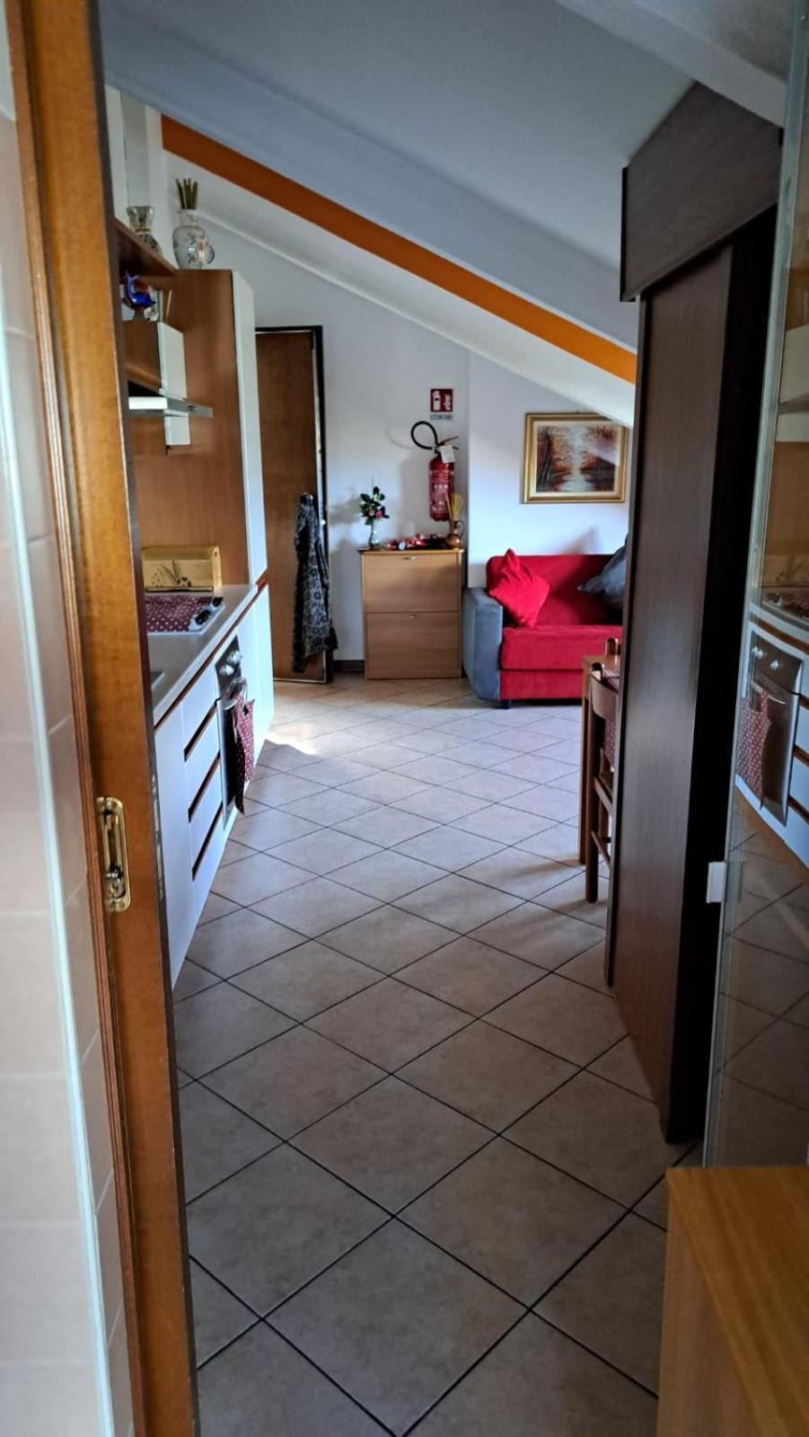 Casa Paola - Stazione 400 Mt - Free Wifi Apartment Arcore Luaran gambar