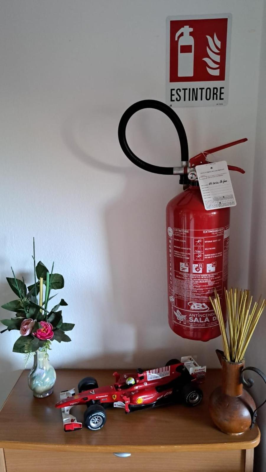 Casa Paola - Stazione 400 Mt - Free Wifi Apartment Arcore Luaran gambar
